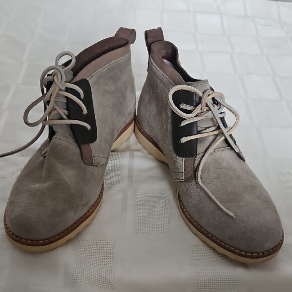 HOST PICK🥳 Timberland Men's Suede Lace-Up Boots - Picture 1 of 16